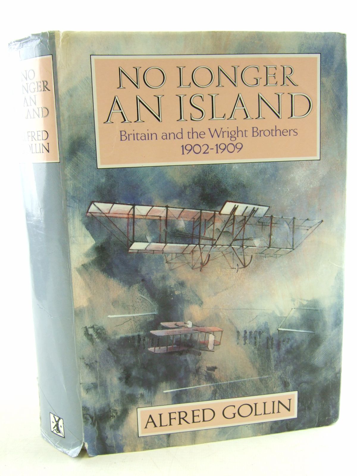 Photo of NO LONGER AN ISLAND written by Gollin, Alfred published by Heinemann (STOCK CODE: 2108896)  for sale by Stella & Rose's Books