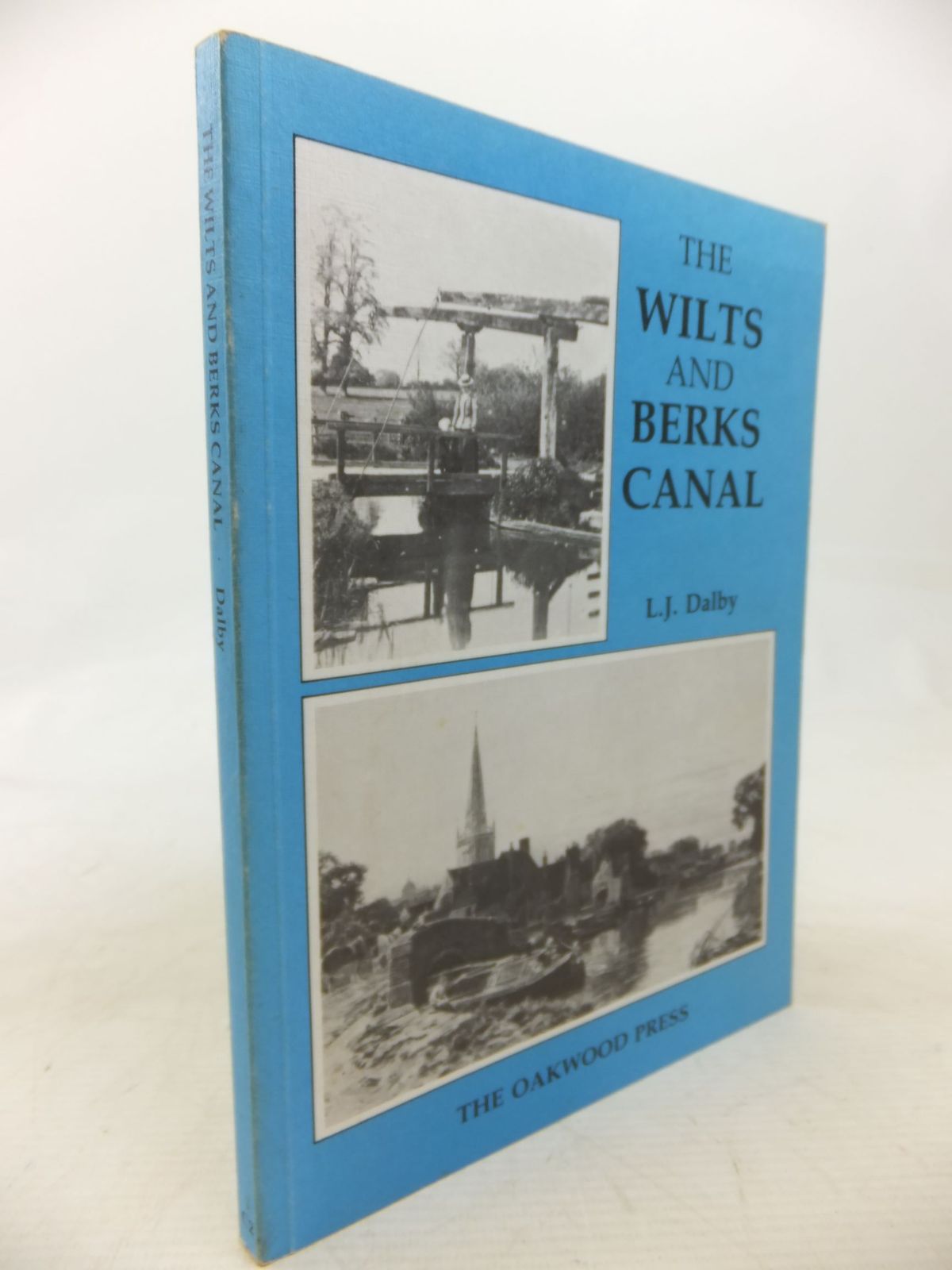 Photo of THE WILTS AND BERKS CANAL written by Dalby, L.J. published by The Oakwood Press (STOCK CODE: 2115159)  for sale by Stella & Rose's Books