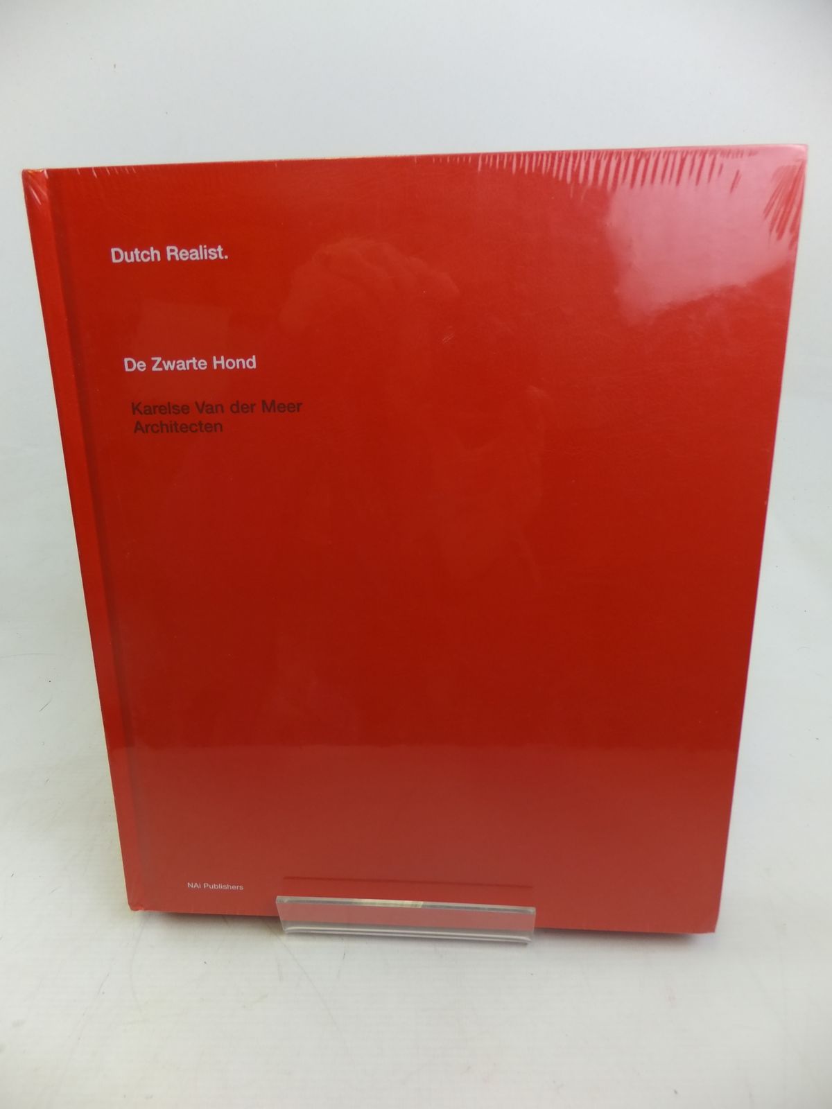 Photo of DE ZWARTE HOND: DUTCH REALIST written by De Willigen, Jeroen et al, published by Nai Publishers (STOCK CODE: 2116803)  for sale by Stella & Rose's Books