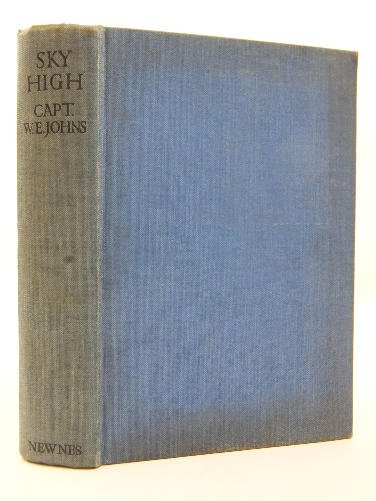 Photo of SKY HIGH written by Johns, W.E. published by Newnes (STOCK CODE: 2123176)  for sale by Stella & Rose's Books
