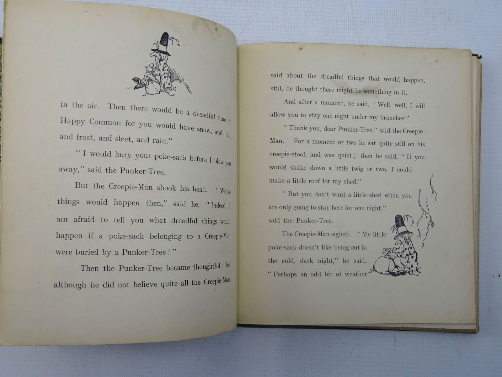 Photo of TALES OF HAPPY COMMON written by Herbertson, Agnes Grozier illustrated by Govey, Lilian A. published by Dean & Son Ltd. (STOCK CODE: 2127505)  for sale by Stella & Rose's Books