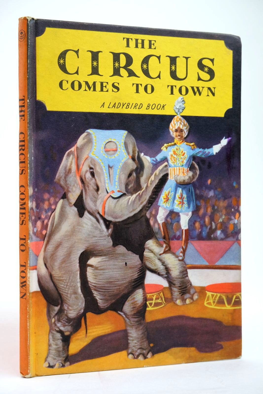 Photo of THE CIRCUS COMES TO TOWN written by Constanduros, Denis illustrated by Kenney, John published by Wills &amp; Hepworth Ltd. (STOCK CODE: 2135162)  for sale by Stella & Rose's Books