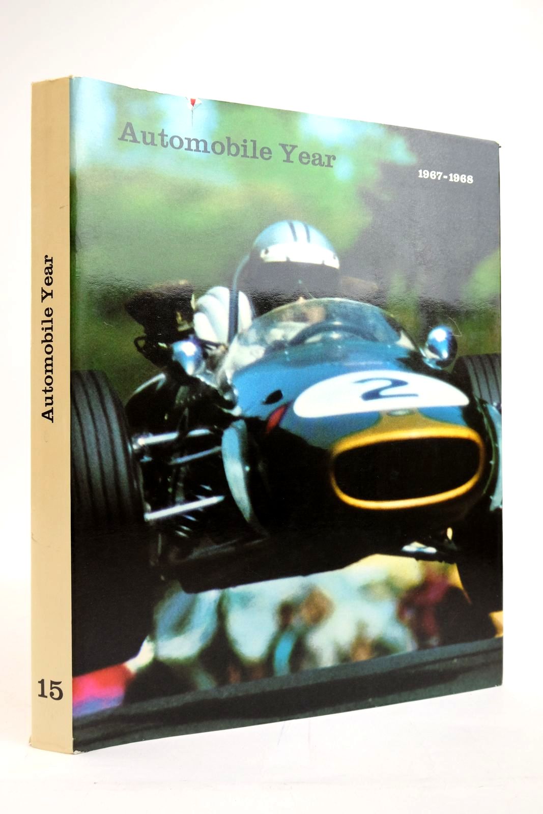 Photo of AUTOMOBILE YEAR No. 15 1967-1968- Stock Number: 2135340