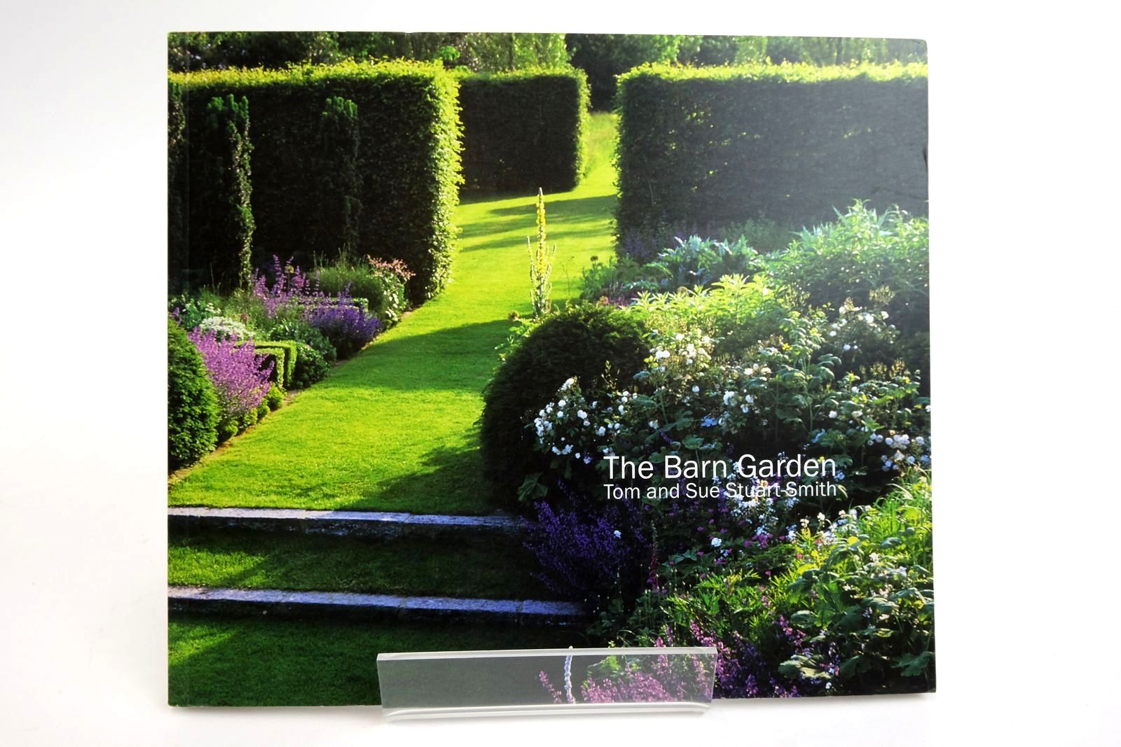 Photo of THE BARN GARDEN: MAKING A PLACE written by Stuart-Smith, Tom Stuart-Smith, Sue published by Serge Hill Books (STOCK CODE: 2135411)  for sale by Stella & Rose's Books