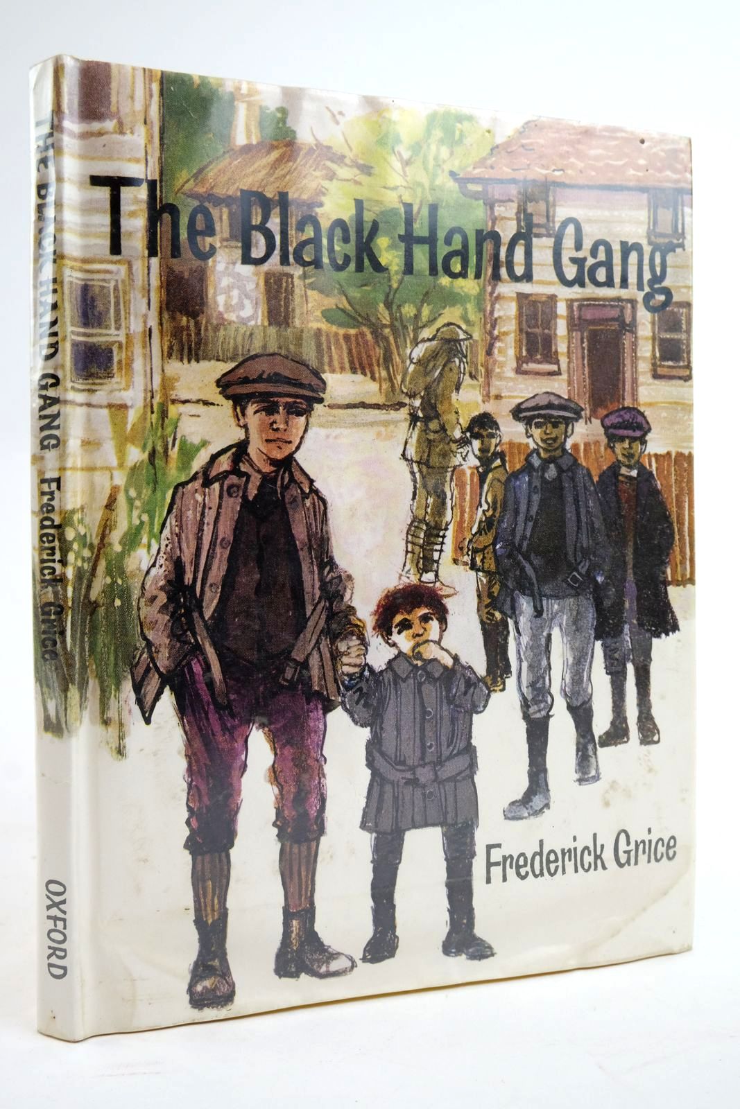 Photo of THE BLACK HAND GANG written by Grice, Frederick illustrated by Roberts, Doreen published by Oxford University Press (STOCK CODE: 2135465)  for sale by Stella & Rose's Books