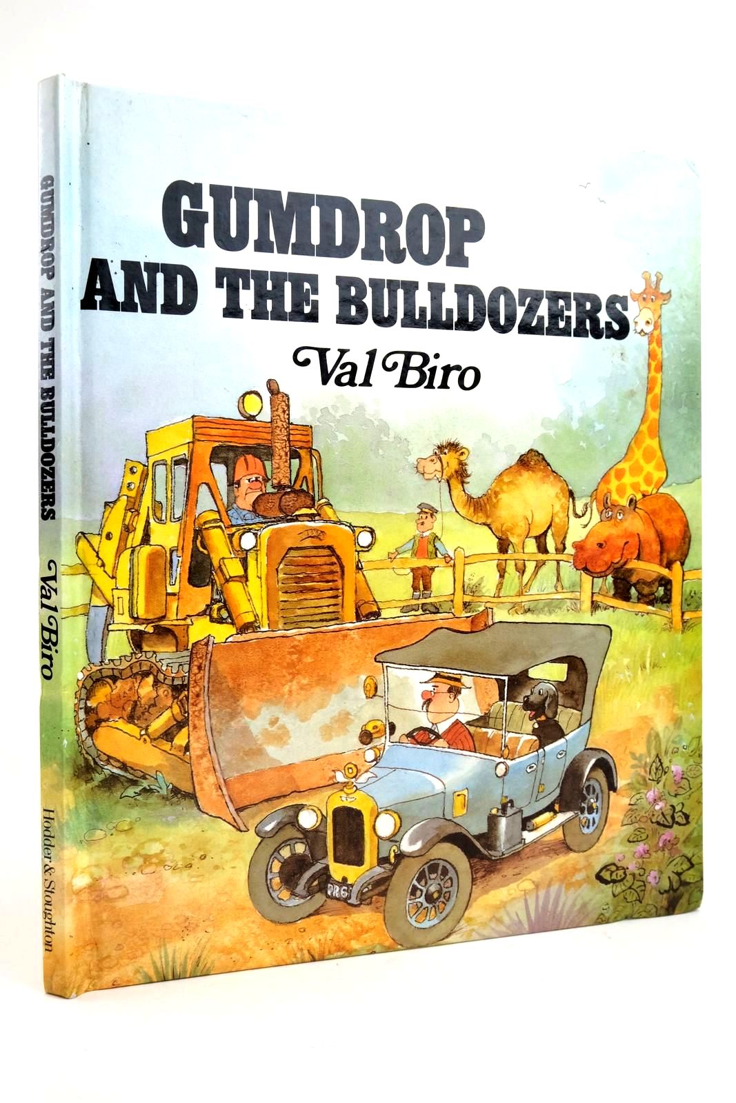 Photo of GUMDROP AND THE BULLDOZERS written by Biro, Val illustrated by Biro, Val published by Hodder &amp; Stoughton (STOCK CODE: 2135541)  for sale by Stella & Rose's Books