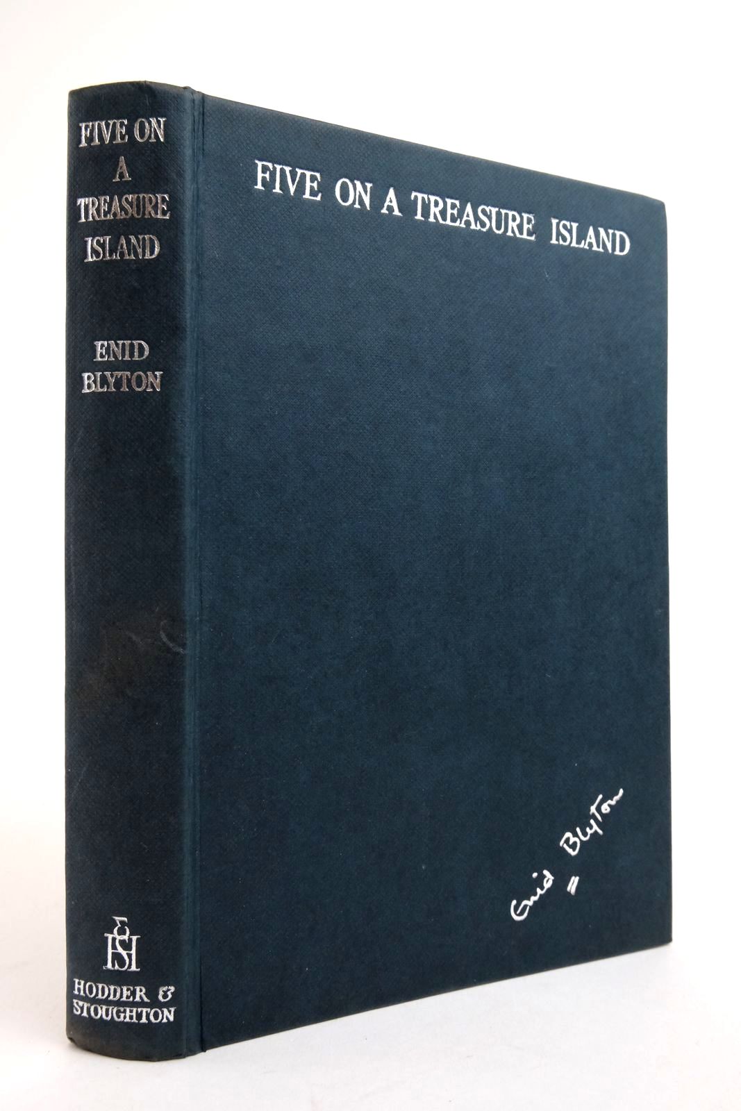 Photo of FIVE ON A TREASURE ISLAND written by Blyton, Enid illustrated by Soper, Eileen published by Hodder & Stoughton (STOCK CODE: 2135596)  for sale by Stella & Rose's Books