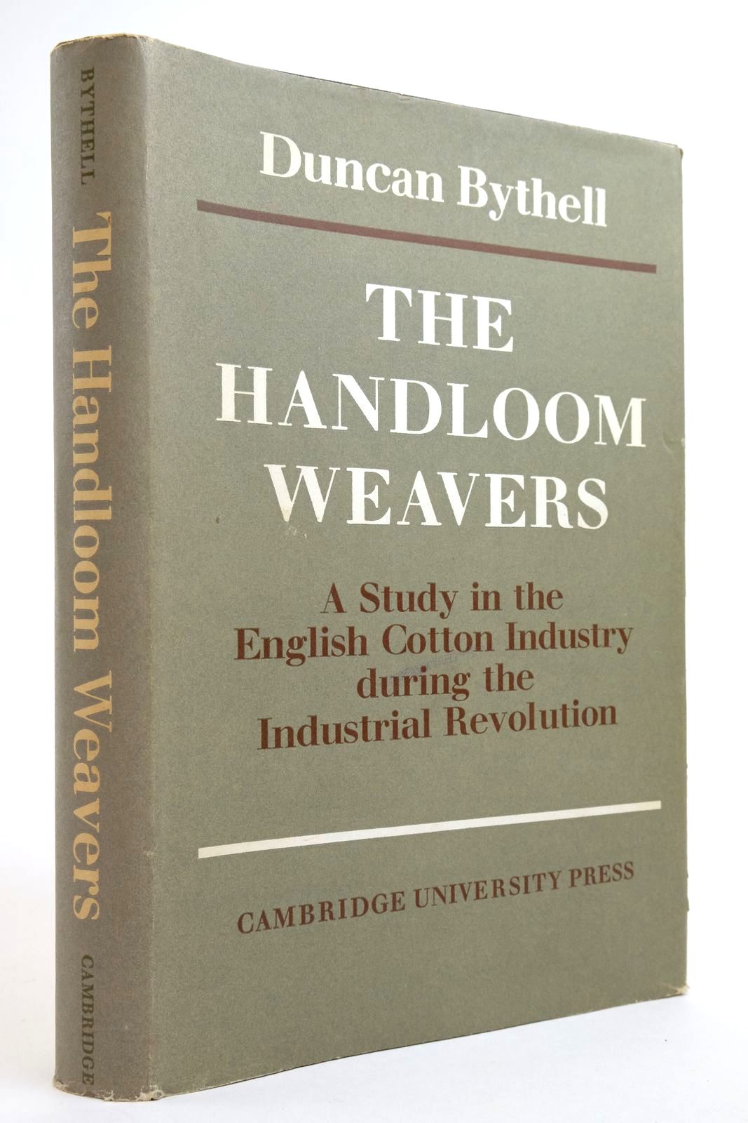 Photo of THE HANDLOOM WEAVERS written by Bythell, Duncan Hartwell, R.M. published by Cambridge University Press (STOCK CODE: 2135650)  for sale by Stella & Rose's Books