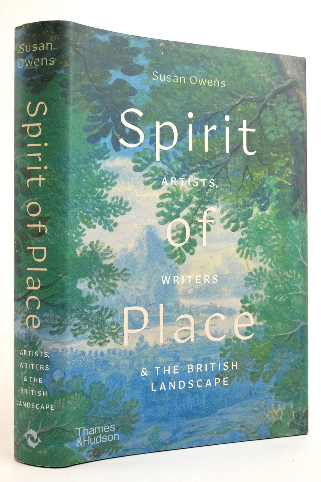 Photo of SPIRIT OF PLACE: ARTISTS, WRITERS & THE BRITISH LANDSCAPE- Stock Number: 2135671