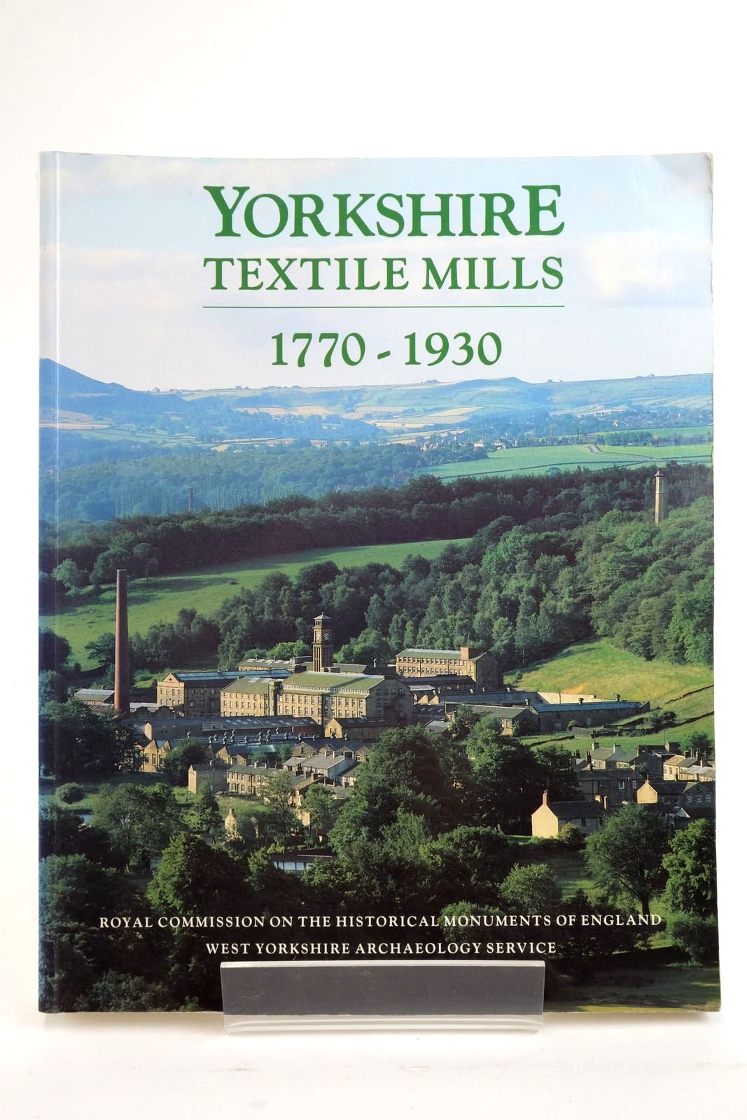 Photo of YORKSHIRE TEXTILE MILLS THE BUILDINGS OF THE YORKSHIRE TEXTILE INDUSTRY 1770-1930 written by Giles, Colum Goodall, Ian H. published by HMSO (STOCK CODE: 2135718)  for sale by Stella & Rose's Books