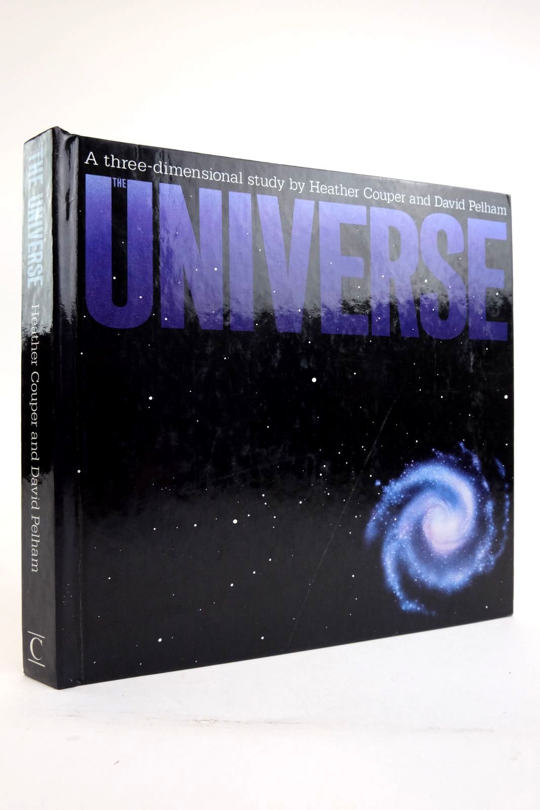 Photo of THE UNIVERSE A THREE-DIMENSIONAL STUDY written by Couper, Heather Pelham, David illustrated by Willock, Harry published by Century Publishing (STOCK CODE: 2135891)  for sale by Stella & Rose's Books