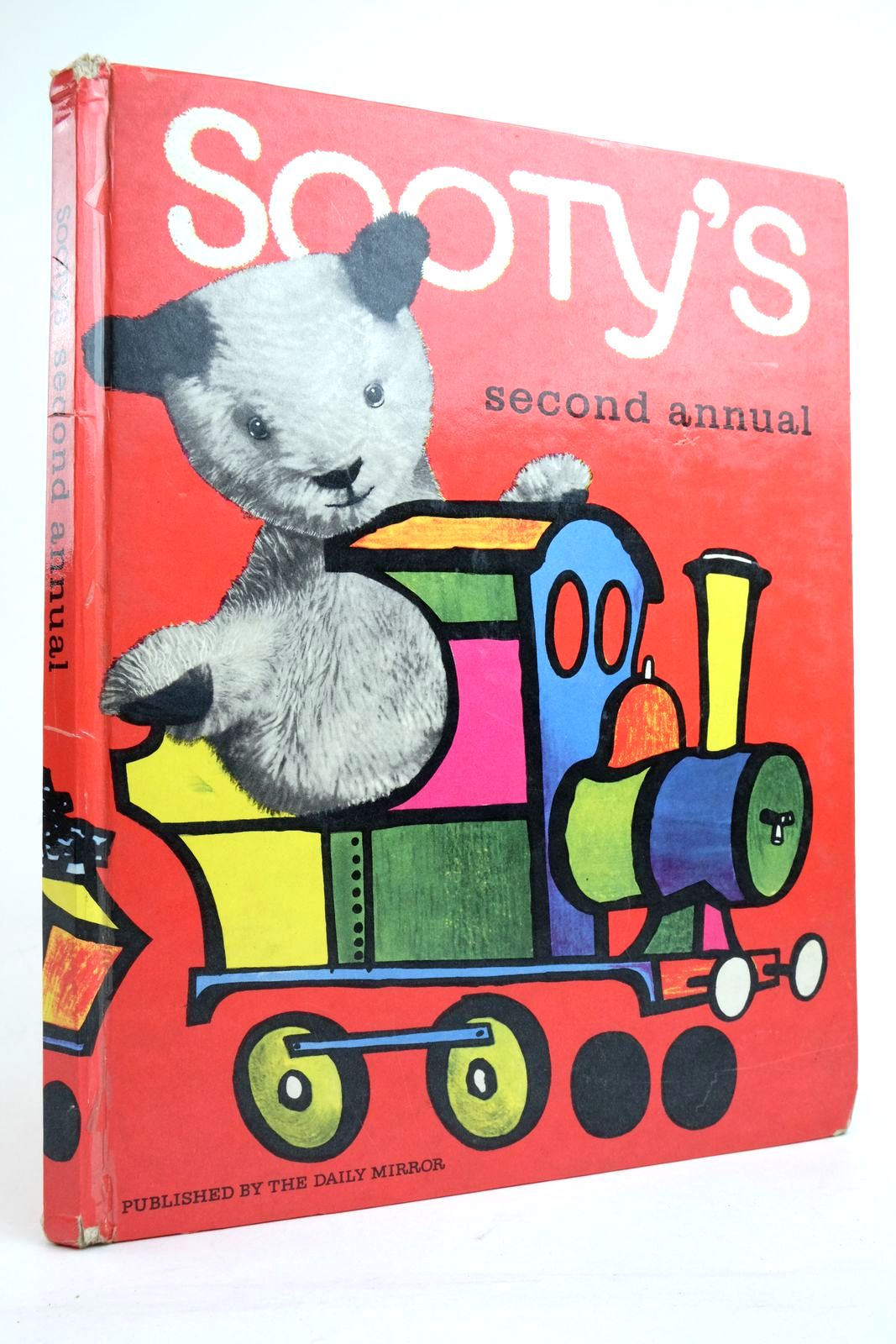 Photo of SOOTY'S SECOND ANNUAL written by Corbett, Harry published by Daily Mirror (STOCK CODE: 2136173)  for sale by Stella & Rose's Books