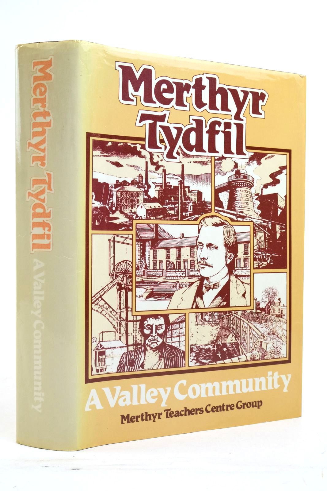 Photo of MERTHYR TYDFIL A VALLEY COMMUNITY published by The Merthyr Teachers Centre Group (STOCK CODE: 2136787)  for sale by Stella & Rose's Books