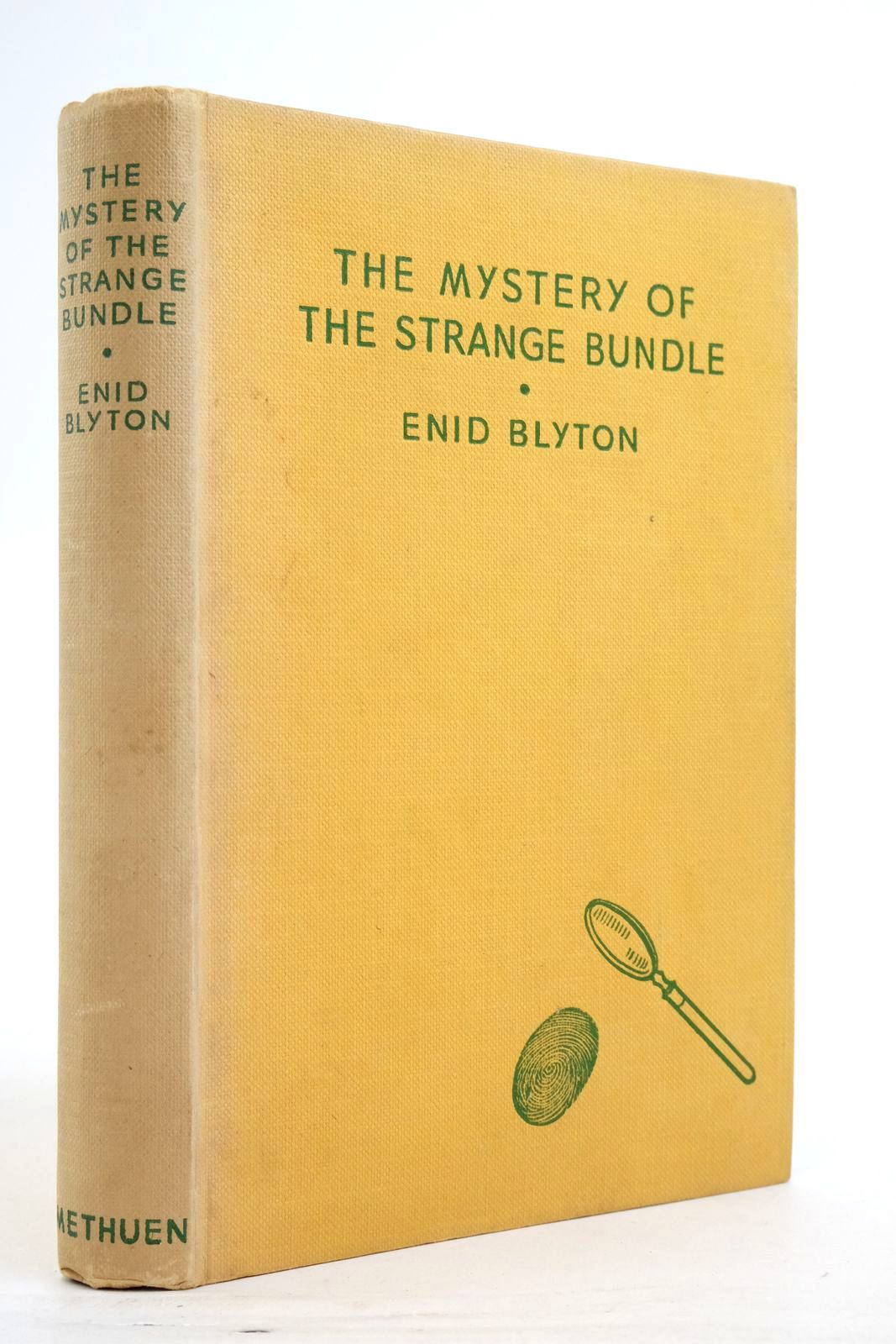 Photo of THE MYSTERY OF THE STRANGE BUNDLE written by Blyton, Enid illustrated by Evans, Treyer published by Methuen & Co. Ltd. (STOCK CODE: 2137022)  for sale by Stella & Rose's Books