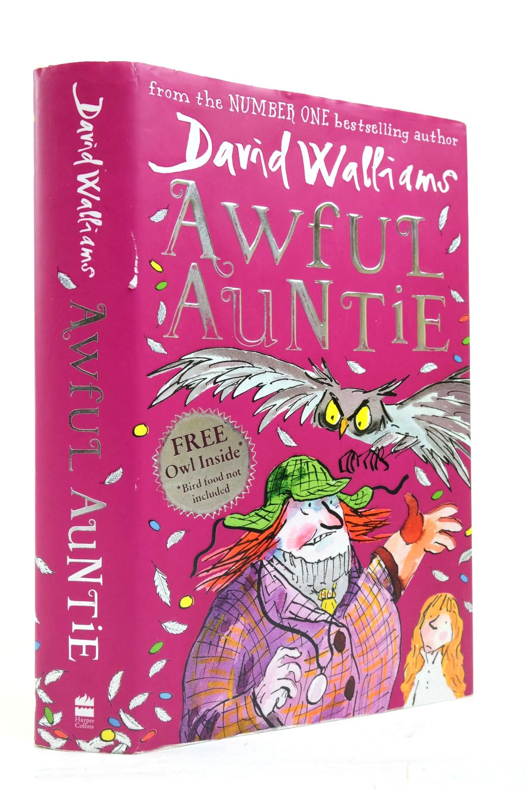 Photo of AWFUL AUNTIE written by Walliams, David illustrated by Ross, Tony published by Harper Collins Childrens Books (STOCK CODE: 2137934)  for sale by Stella & Rose's Books