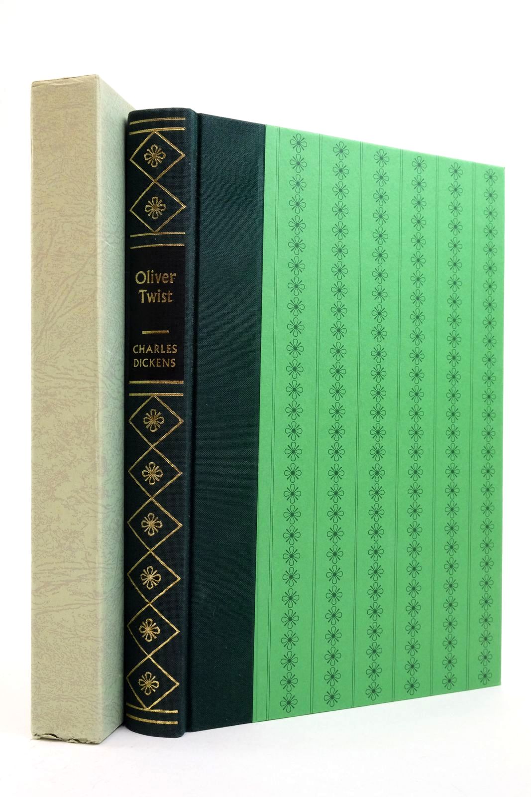 Photo of THE ADVENTURES OF OLIVER TWIST written by Dickens, Charles Hibbert, Christopher illustrated by Keeping, Charles published by Folio Society (STOCK CODE: 2138514)  for sale by Stella & Rose's Books