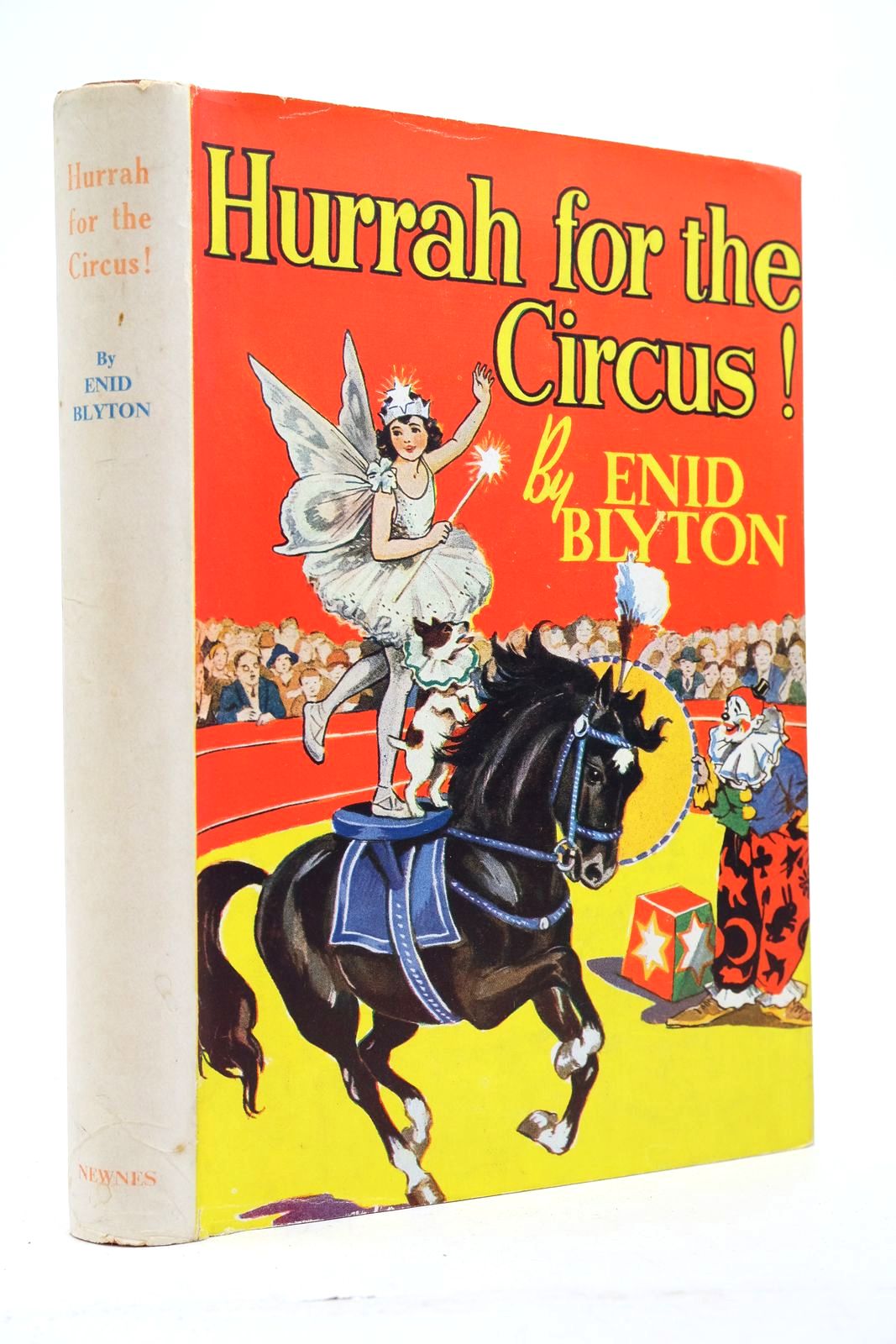 Photo of HURRAH FOR THE CIRCUS! written by Blyton, Enid illustrated by Davie, E.H. published by George Newnes Ltd. (STOCK CODE: 2139779)  for sale by Stella & Rose's Books