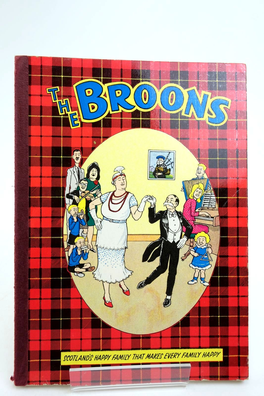 Photo of THE BROONS 1966 published by D.C. Thomson &amp; Co Ltd. (STOCK CODE: 2140613)  for sale by Stella & Rose's Books