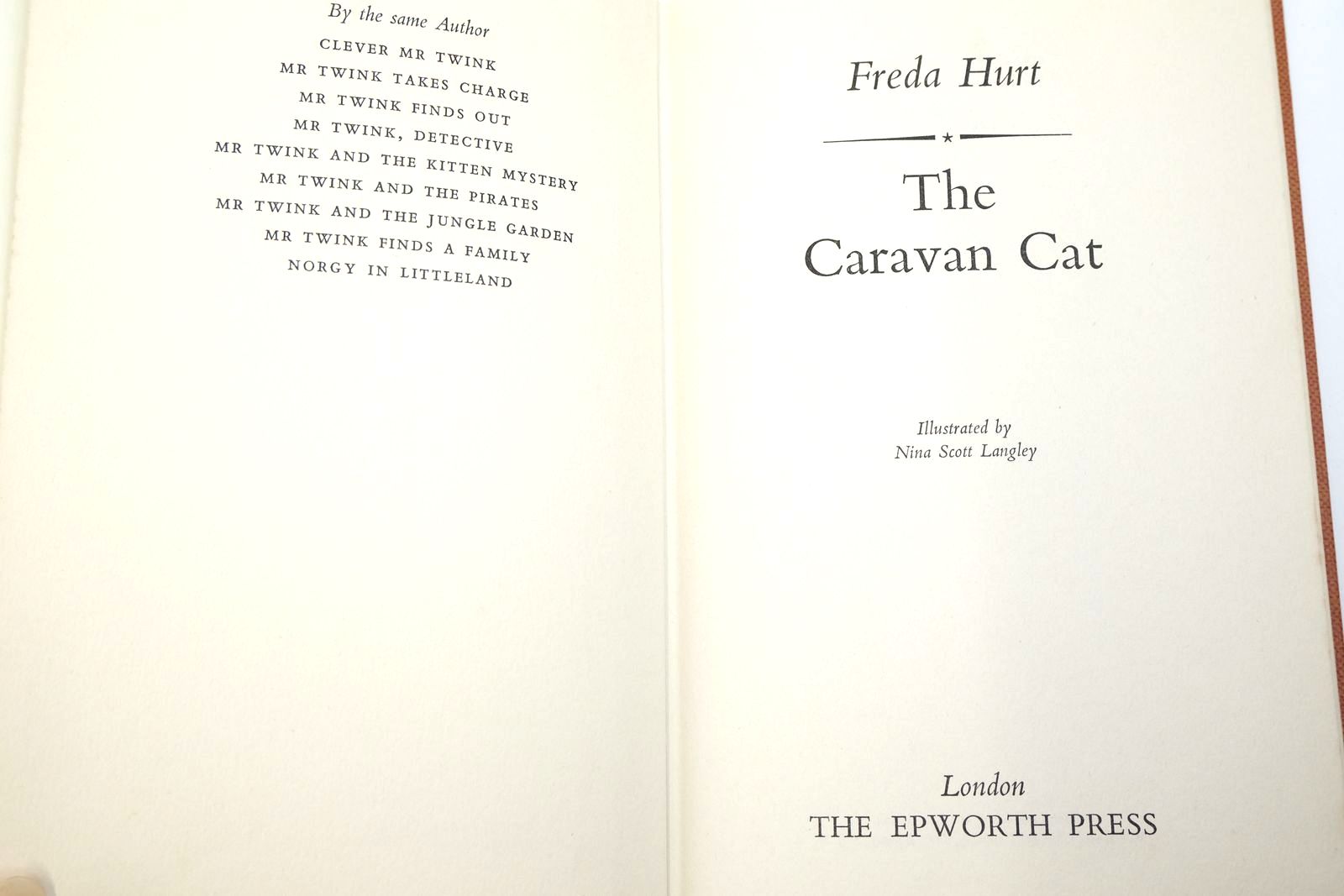 Photo of THE CARAVAN CAT written by Hurt, Freda illustrated by Langley, Nina Scott published by The Epworth Press (STOCK CODE: 2140671)  for sale by Stella & Rose's Books