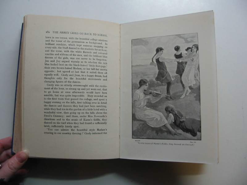 Photo of THE ABBEY GIRLS GO BACK TO SCHOOL written by Oxenham, Elsie J. illustrated by Wood, Elsie Anna published by Collins Clear-Type Press (STOCK CODE: 446204)  for sale by Stella & Rose's Books