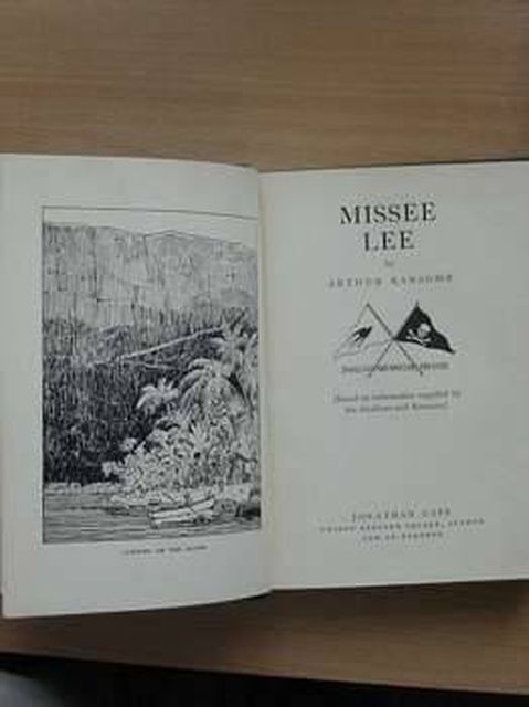Photo of MISSEE LEE written by Ransome, Arthur illustrated by Ransome, Arthur published by Jonathan Cape (STOCK CODE: 805037)  for sale by Stella & Rose's Books