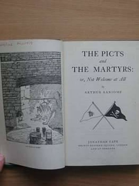 Photo of THE PICTS AND THE MARTYRS written by Ransome, Arthur illustrated by Ransome, Arthur published by Jonathan Cape (STOCK CODE: 805278)  for sale by Stella & Rose's Books